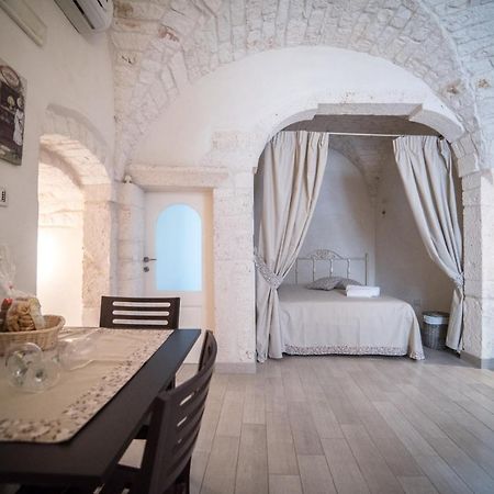 La Nicchia Di Paola Lägenhet Ostuni Exteriör bild