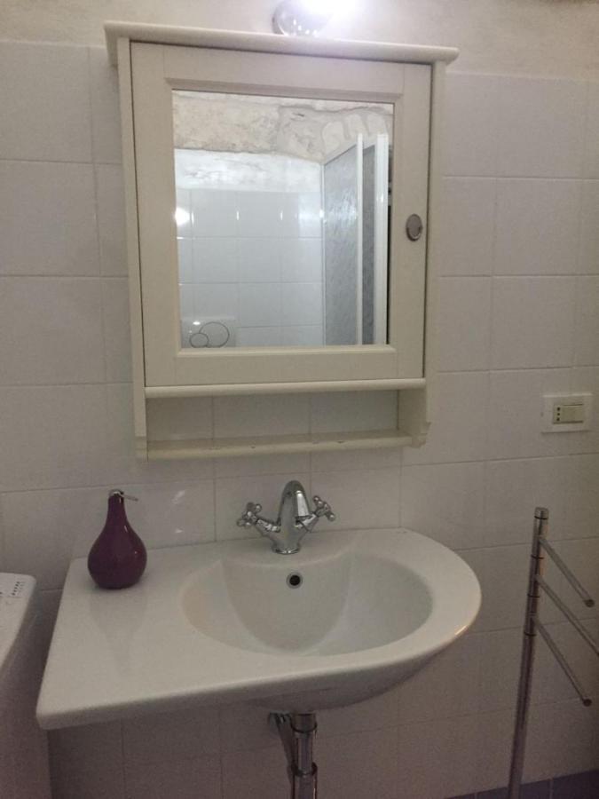 La Nicchia Di Paola Lägenhet Ostuni Exteriör bild