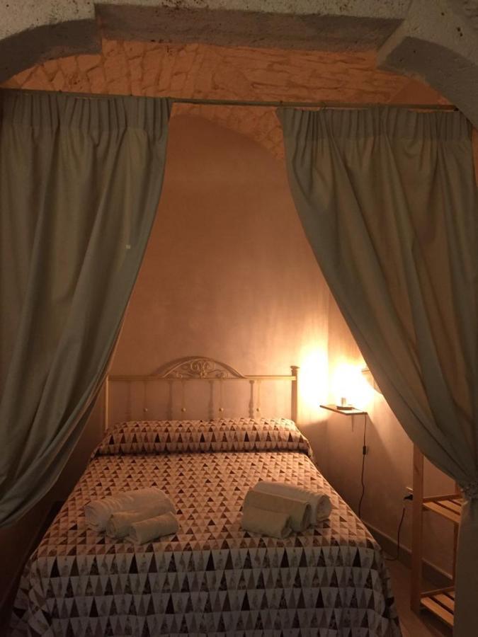 La Nicchia Di Paola Lägenhet Ostuni Exteriör bild
